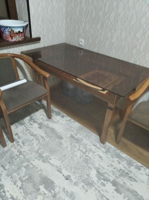 Olmozor oxunboyevda 2 sotu 4 xona + oshxona toza uy srochniy variyant