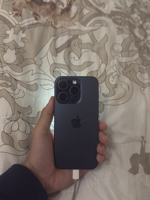 продам iphone 15 pro
