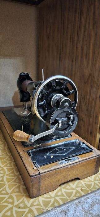 Ручная швейная машина