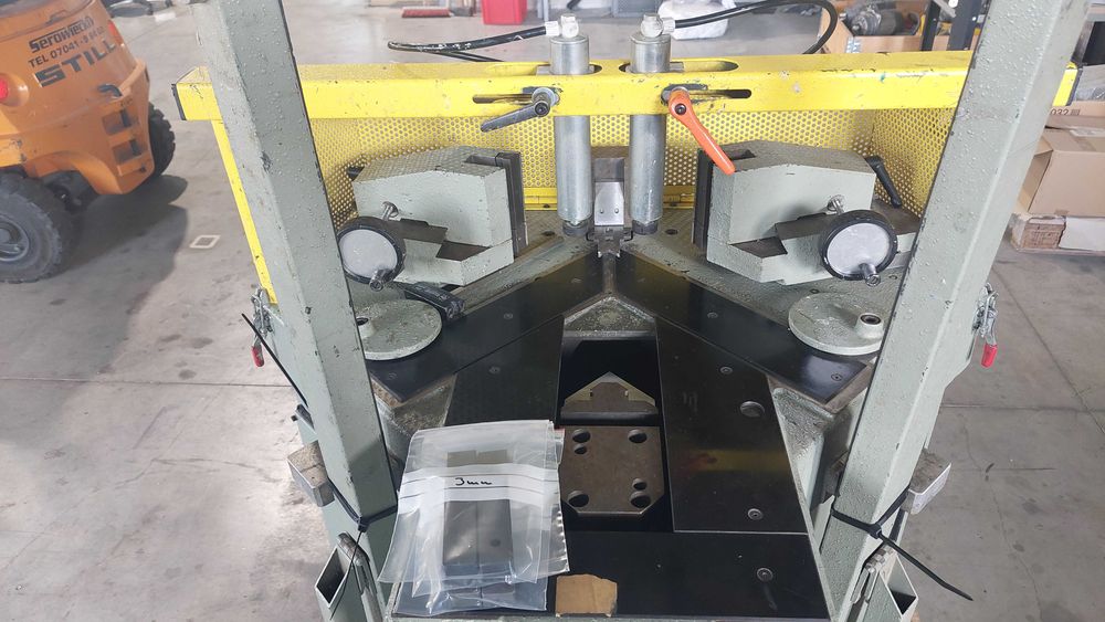 Ъглонабивна машина Pressta 2000 ТОП