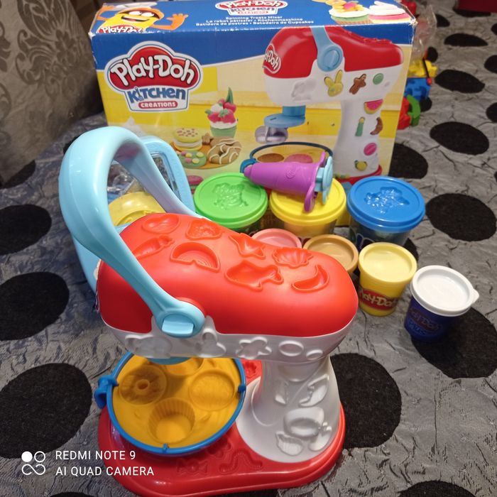 Машина за сладкиши и пластилини