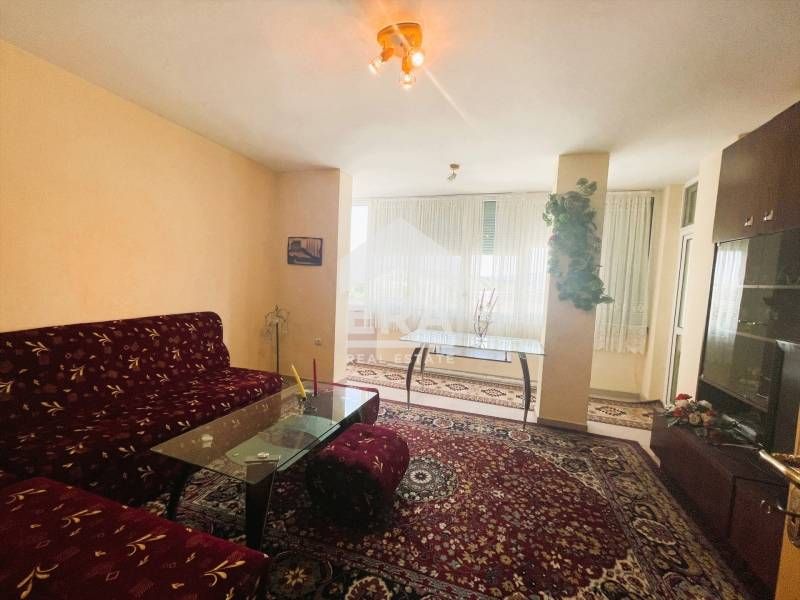 Продава се Двустаен апартамент в Кърджали, Център - 66 кв.м за 603 €/кв.м - Снимка #4