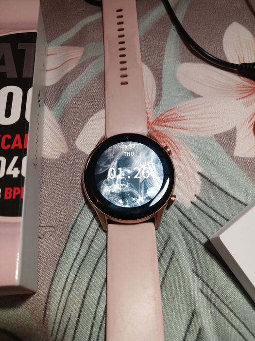 Продам электронные часы