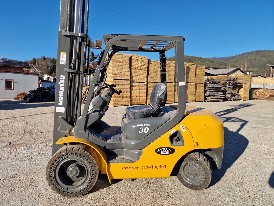 Мотокар камацу FD30