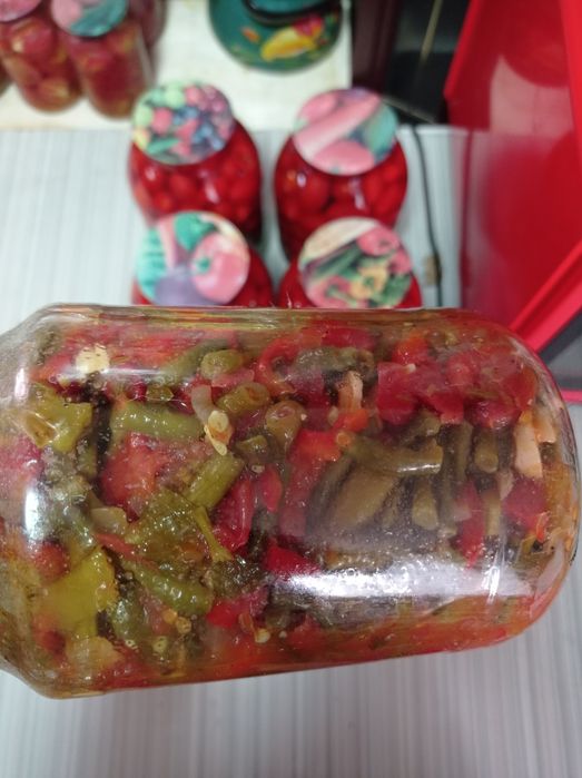 Продаю маринадый , варение ,соки