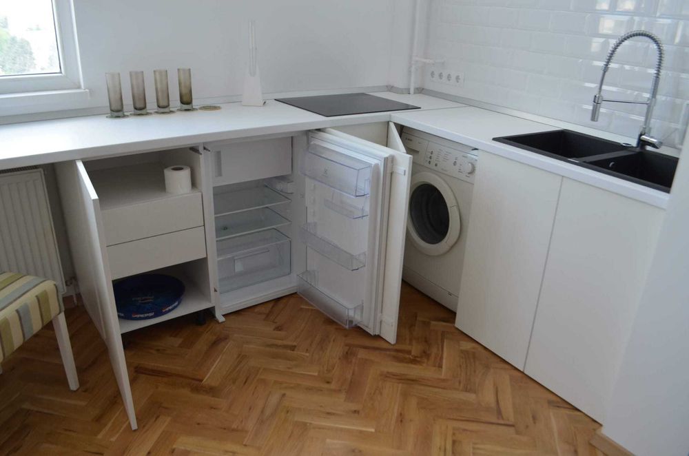 Inchiriez studio garsoniera manastur  28 mp.