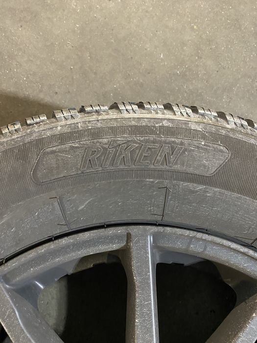 4 jante iarna 17 LandRover Discovery,Evoque Jaguar 225/65R17,225/65/17