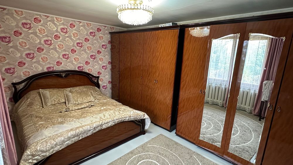 Спальный гарнитур