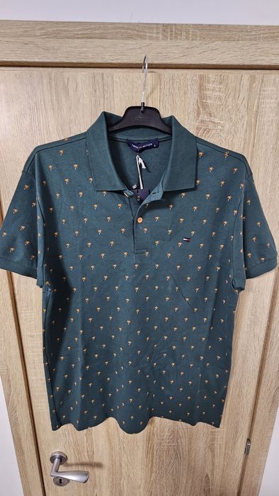 Tricouri de barbati diferite dimensiuni modele si.culori