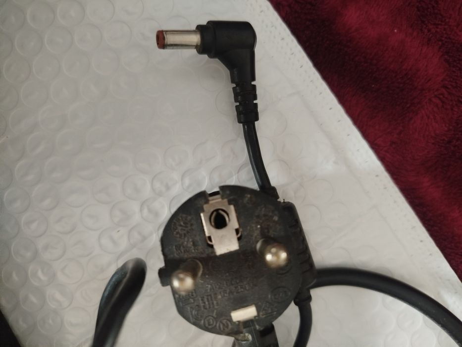 Шнур от ноутбука ленова