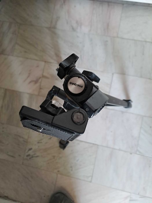 Статив триножник Velbon light 450 D