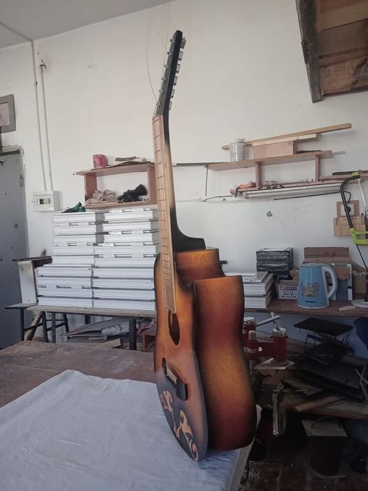 Продам гитару ручной работы