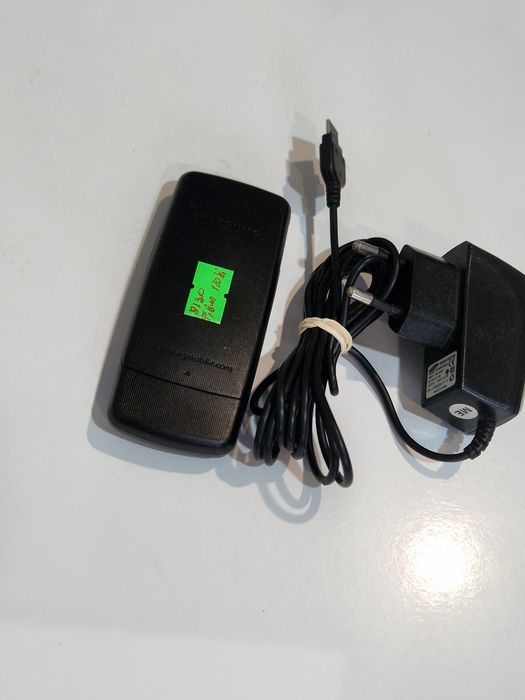 Telefon cu butoane cu tastatura iluminata