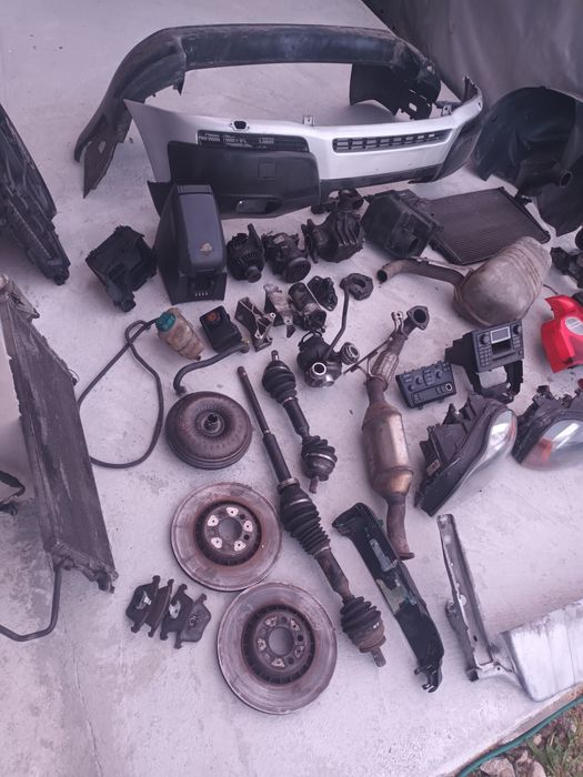 Faruri, stopuri , cutie de viteze ,  electromotor Volvo  xc 90