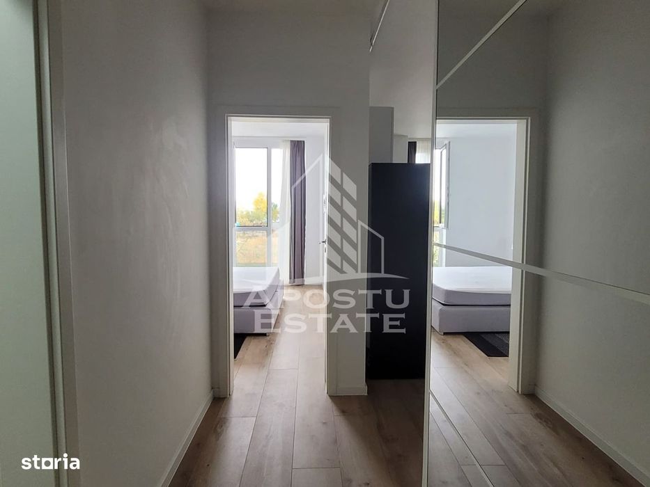 Apartament cu 2 camere, semidecomandat, cu parcare, zona Torontarului