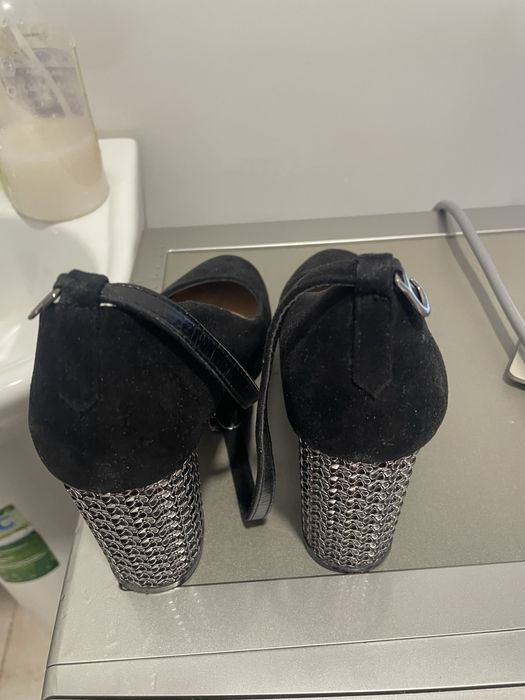 Продам туфли и кросовки