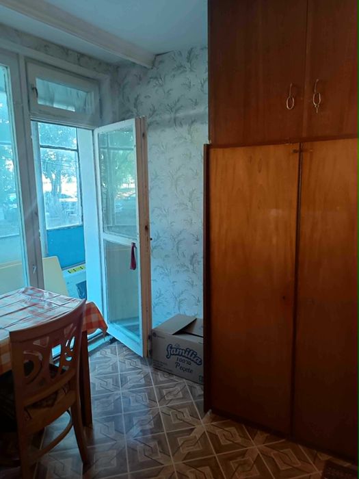 Продавам двустаен апартамент