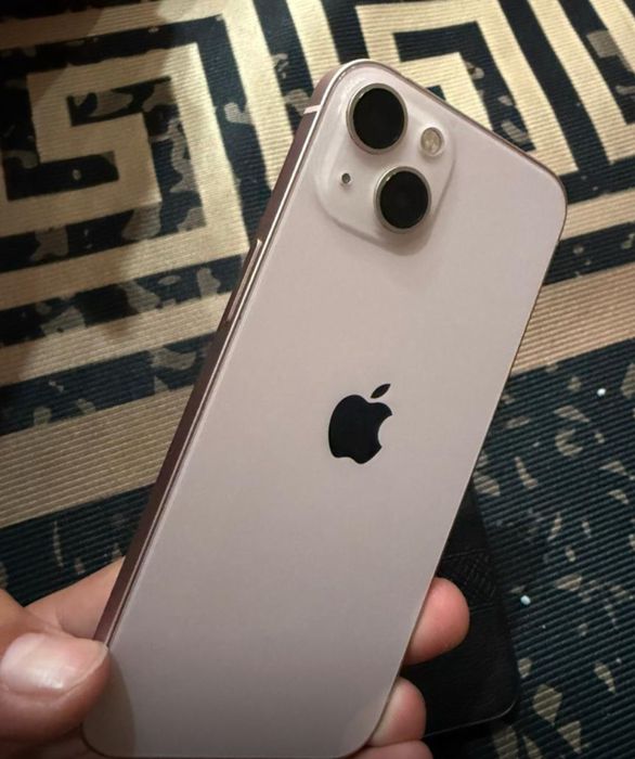 айфон 13 каропка док есть