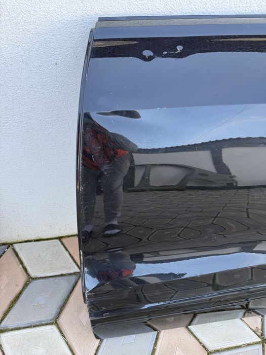 Usa stanga spate Audi Q8