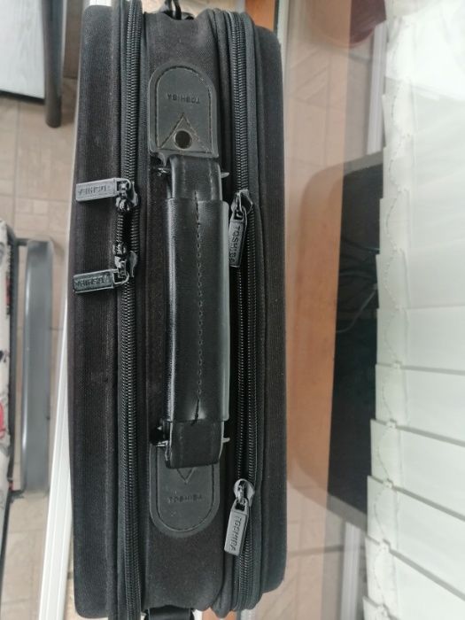 оригинална чанта Toshiba