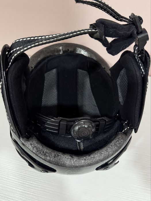 Детска ски каска asics - размер 49-52