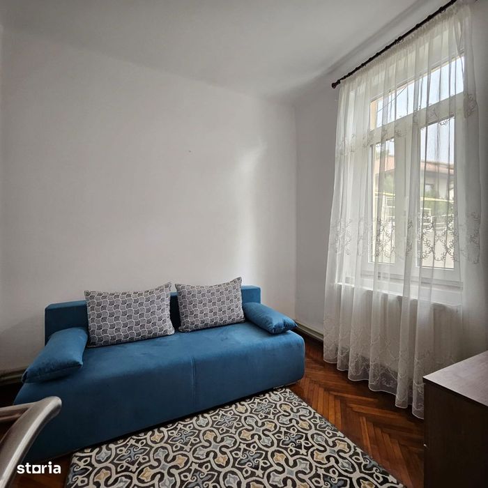 Parter 5camere in vila interbelica/curte/rezidential/comercial/renovat