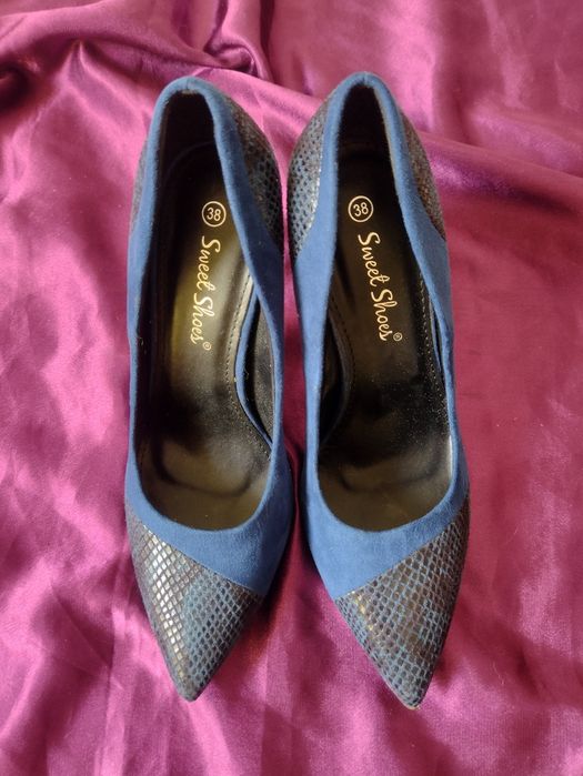 Tocuri albastre cu imprimeu