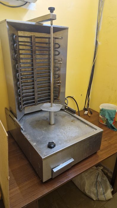 Вертель для мясо, регулятор.