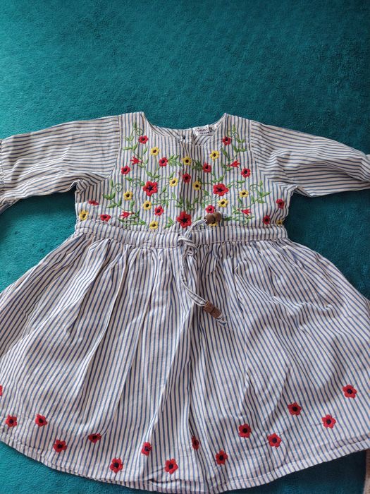 Продам платья для малышки