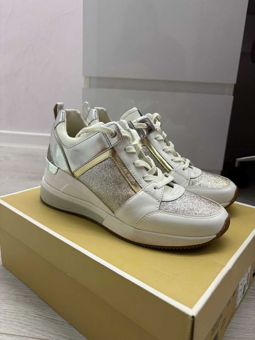 Дамски обувки на платформа Michael Kors