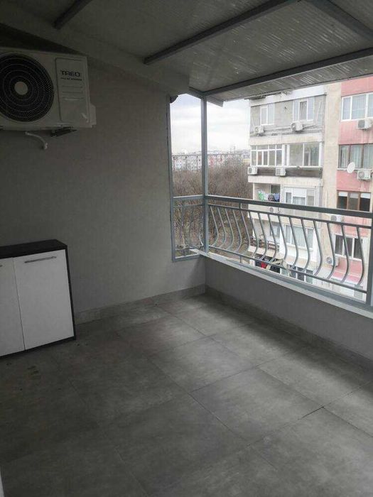 Дава се под наем Тристаен апартамент в Бургас, Славейков - 124 кв.м за 714 € - Снимка #6