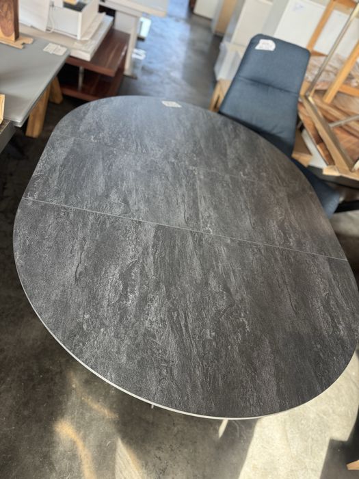 Трапезна разтегателна кръгла маса, внос Германия