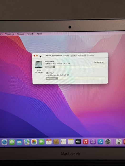 Macbook Air 13 inch SSD 256 , 8GB Ram, i5 baterie in stare excelenta !