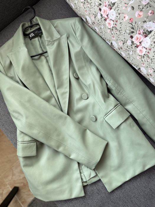 Sacou / Blazer cambrat Zara xs