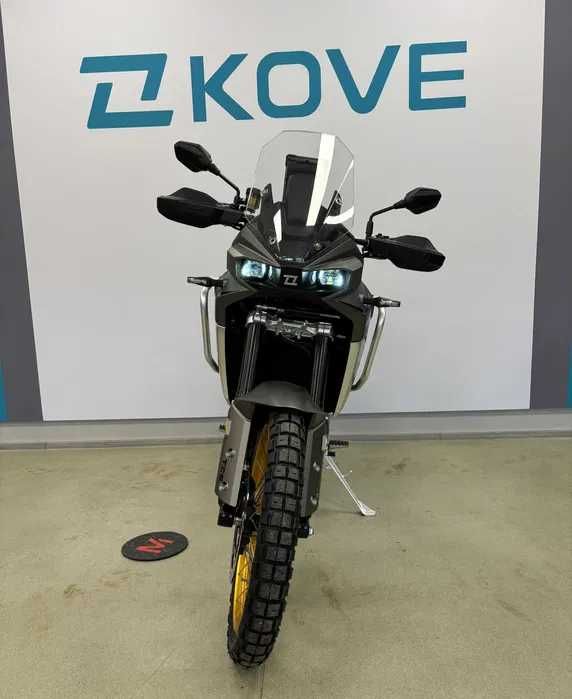 Motocicleta Kove 800 X PRO 2026
