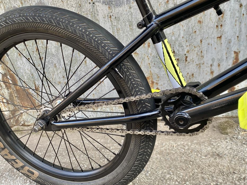 ВМХ-велосипед Eastern Nightwasp 20 дюймов.