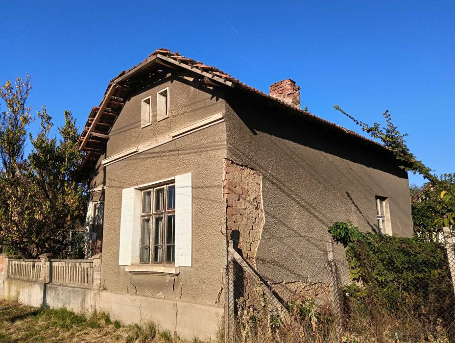 Продавам къща къща в с.Сталийска махала