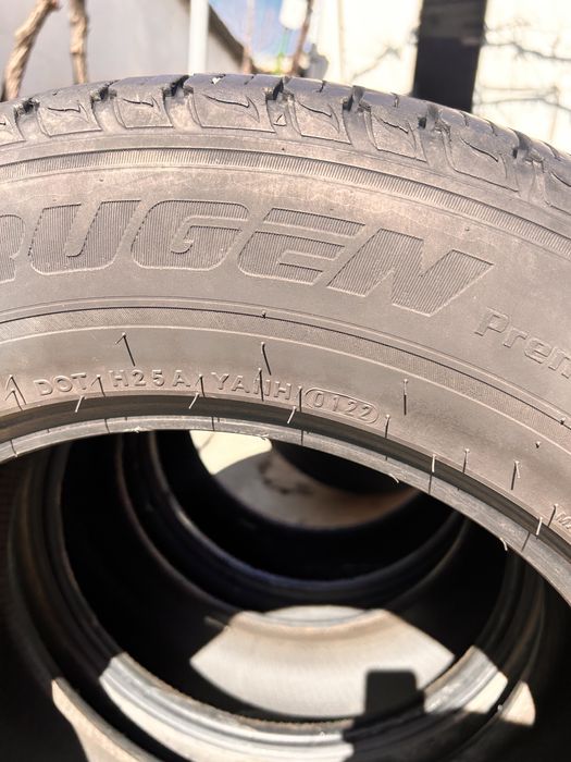 235/65/17 Kumho Grugen