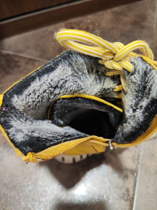 Детски  жълти боти