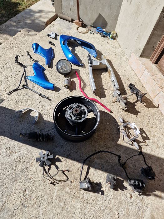 Piese Dezmebrari Honda Hornet PC36 2004 Carburatie