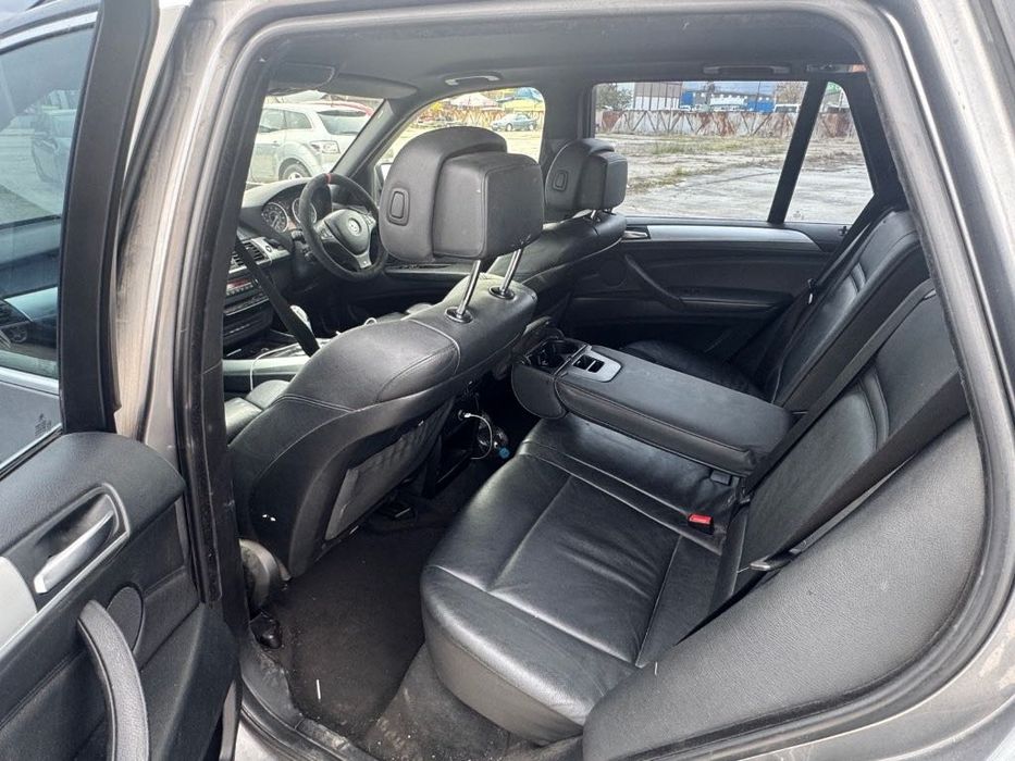 BMW X5 E70 35d M Sport xDrive на части