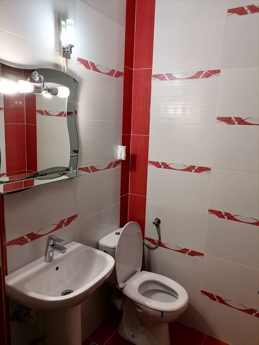 Apartament cu 3 camere 98 mp, închiriere pe termen lung
