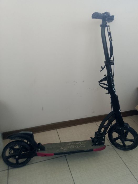 самокат  Ateox Grand Lux черный