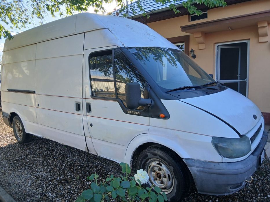 Vând Ford Transit