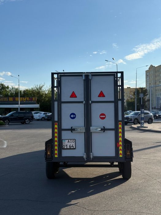 Коневозка прицеп Скотовоз