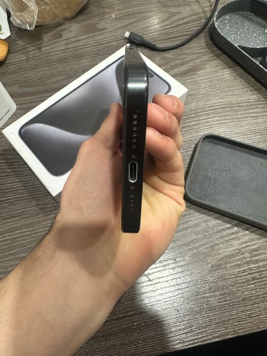 Продам 15 pro Max