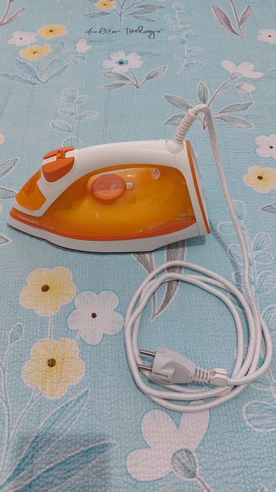 Продаётся Утюг PHILIPS.