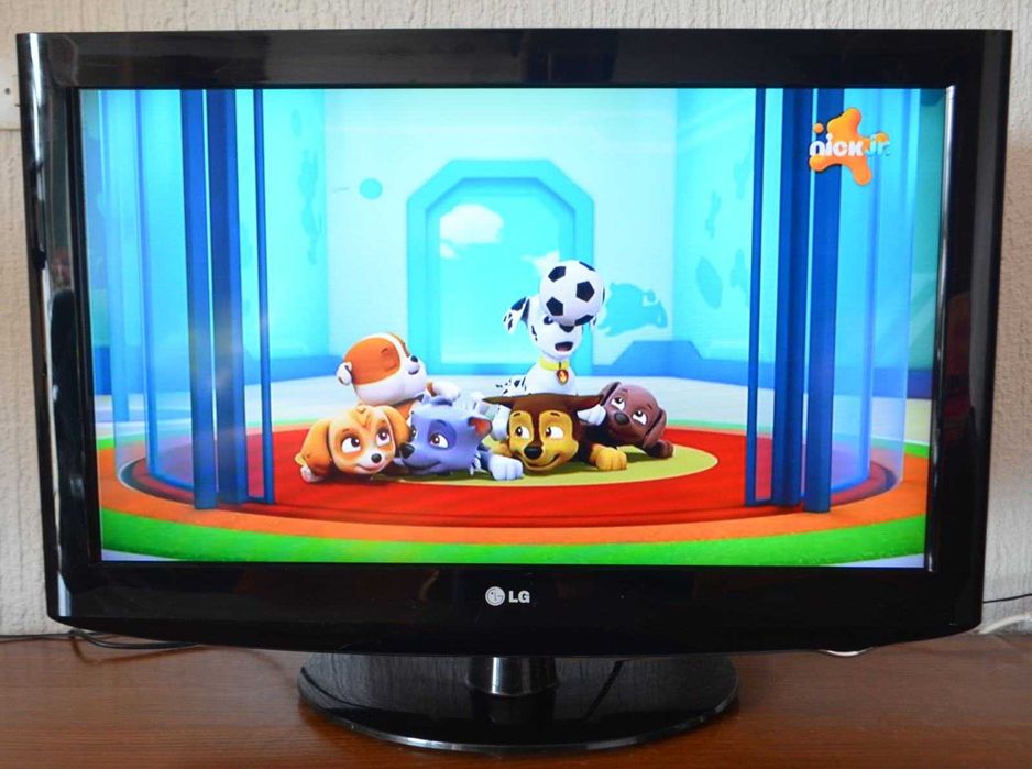 televizor  color   lg   32  inch   in   stare   excelenta   -   300  l
