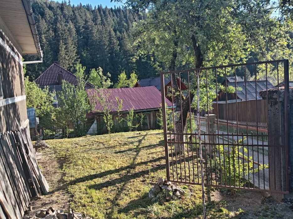 Vând Casă Scărișoara