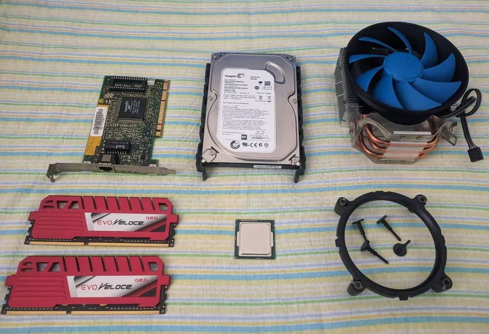 Процесор i5 4570 с охлаждане, рам, твърд диск и pci карта за интернет